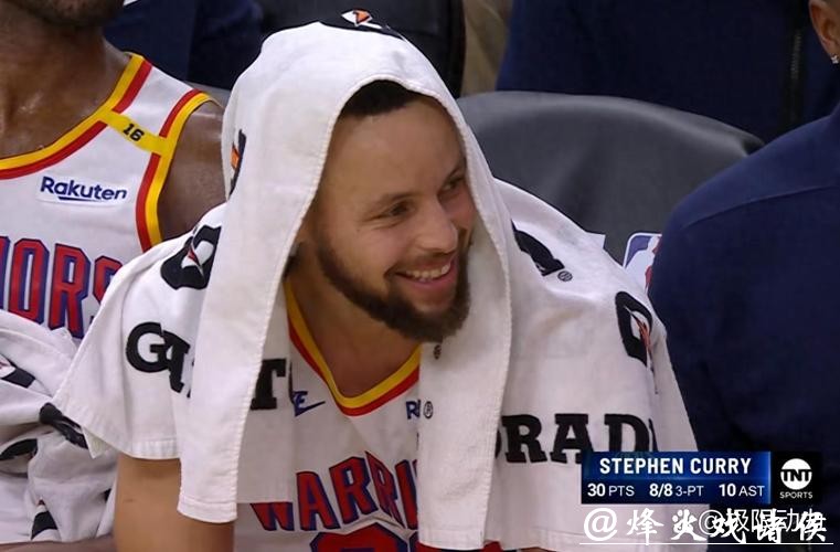 库里三分8中8轰30+10 勇士大胜76人回西部第九
