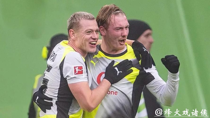 德甲-格雷罗破门阿什拉夫建功 多特2-0客胜狼堡 德甲-格雷罗破门阿什拉夫建功 多特2-0客胜狼堡